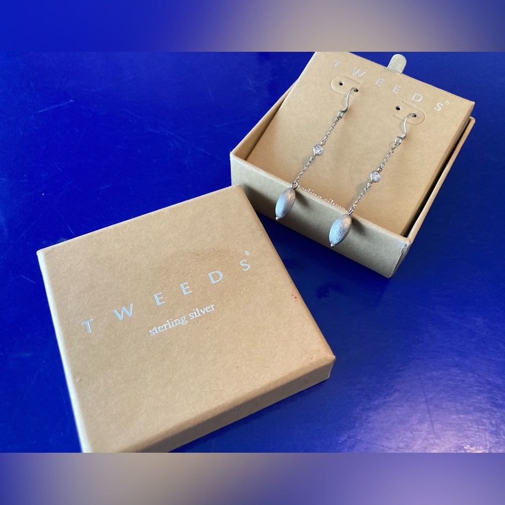 ✨ Tweeds 925 sterling silver dangle earrings 🤍
